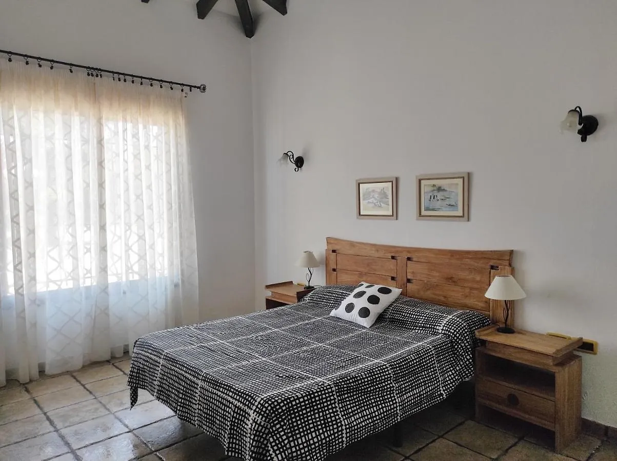 Cercado Del Medio, Chalet Con Piscina Privada أذيخي 0*,  إسبانيا