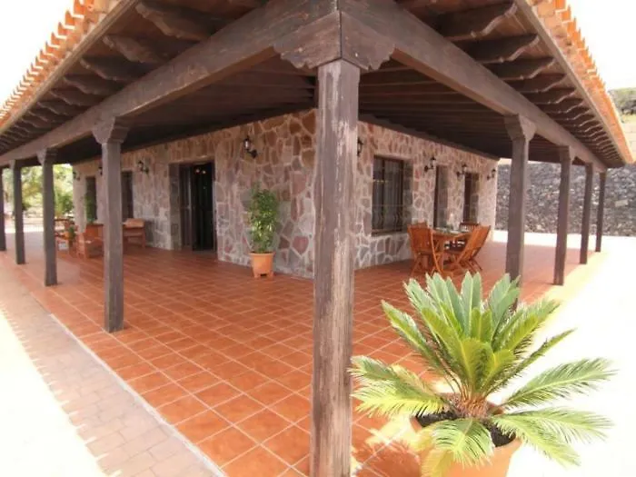 Cercado Del Medio, Chalet Con Piscina Privada أذيخي فيلة
